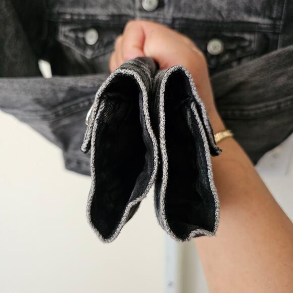 GRLFRND NWT Revolve Maeve Distressed Button Jean Jacket in Phantom Sz XS - Picture 9 of 16